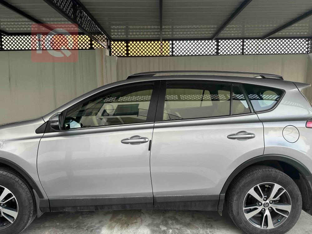 تويوتا راف 4